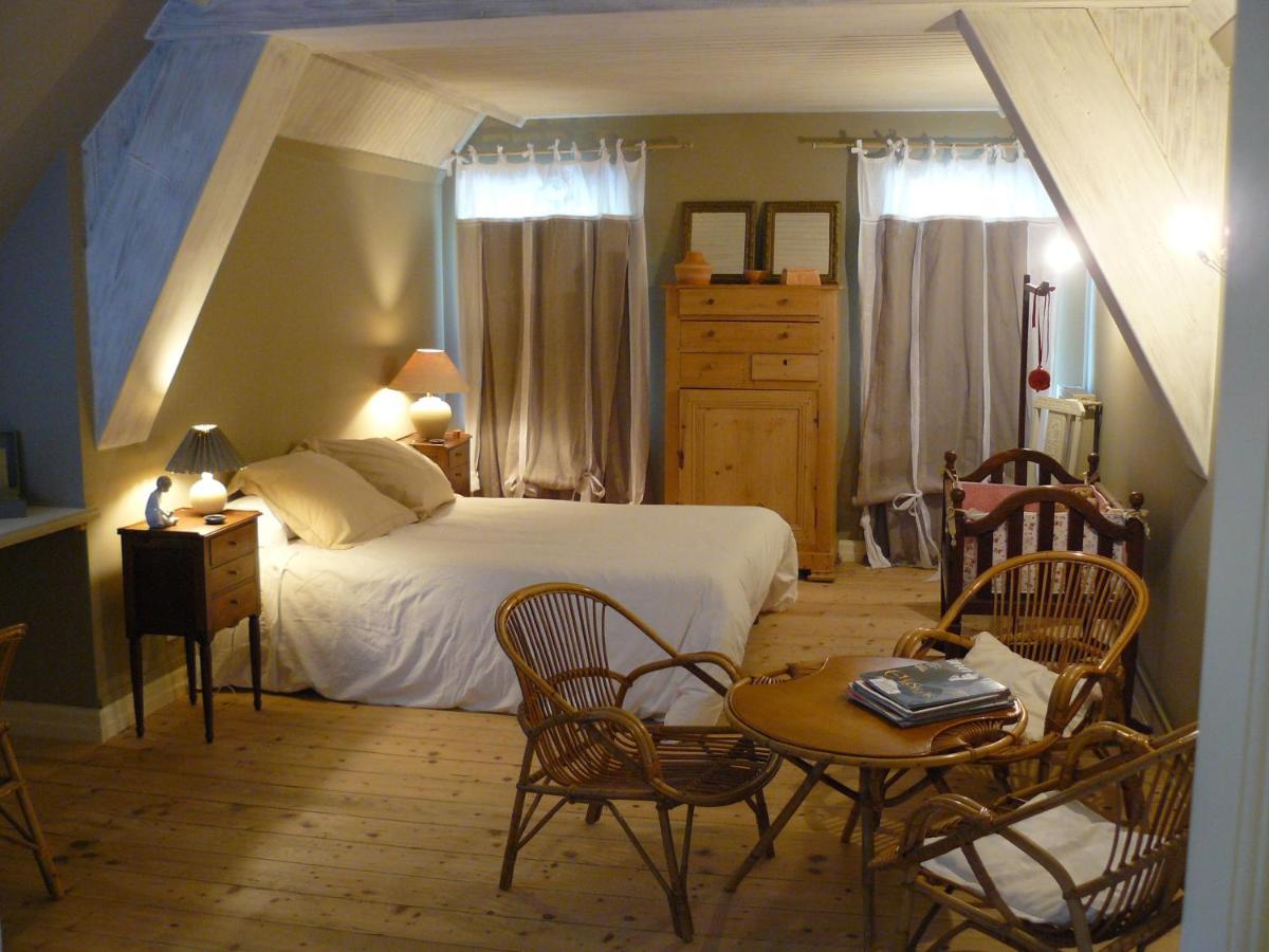 Le Manoir Sur La Roche, 74, Impasse Du Manoir, 71520 Navour Sur Grosne D121 Panzió Clermain Kültér fotó