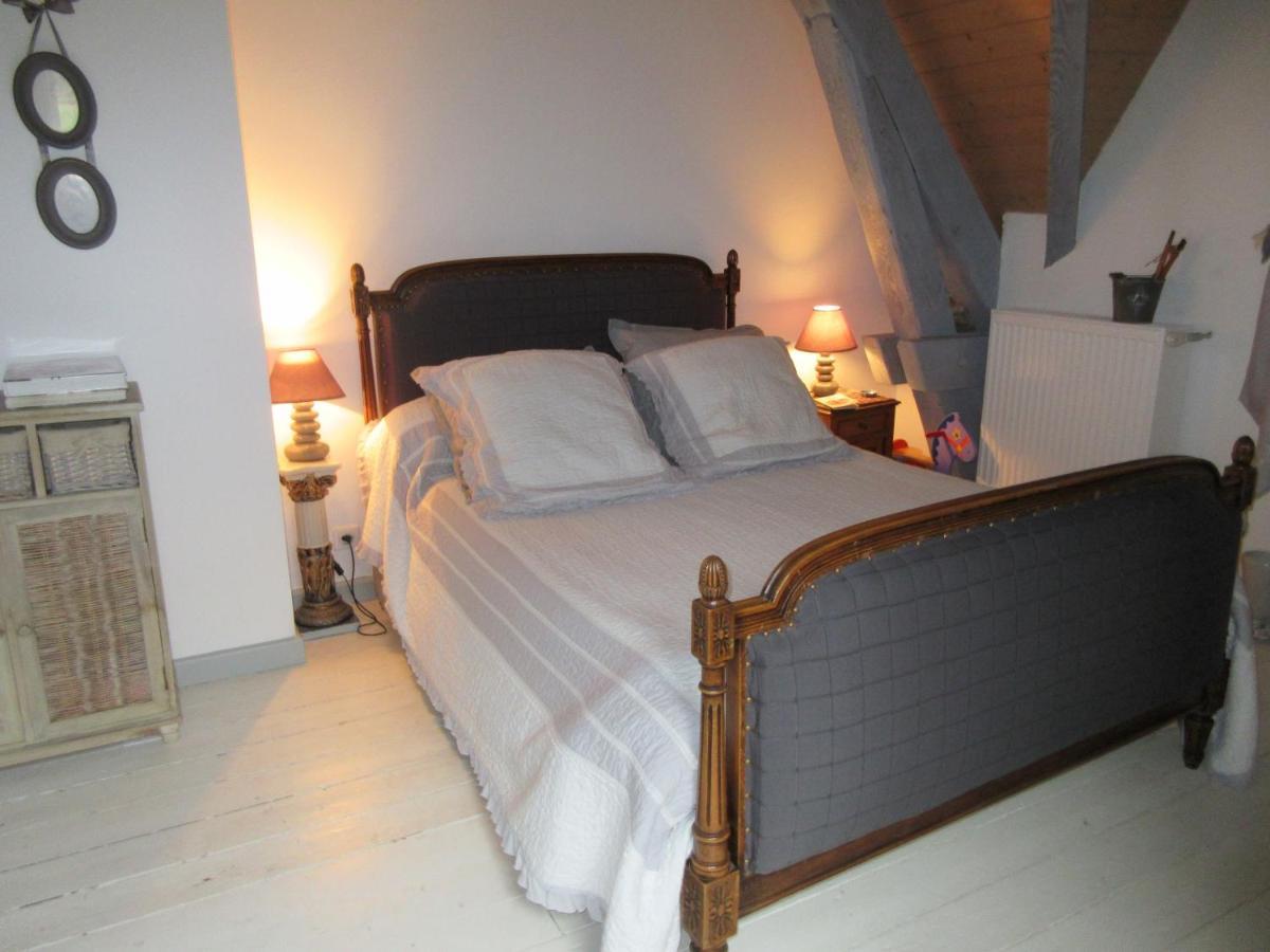 Le Manoir Sur La Roche, 74, Impasse Du Manoir, 71520 Navour Sur Grosne D121 Panzió Clermain Kültér fotó